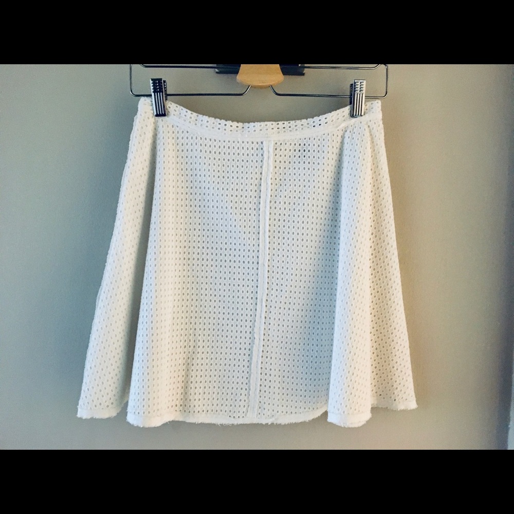 NWOT BCBGMAXAZRIA eyelet skirt size S